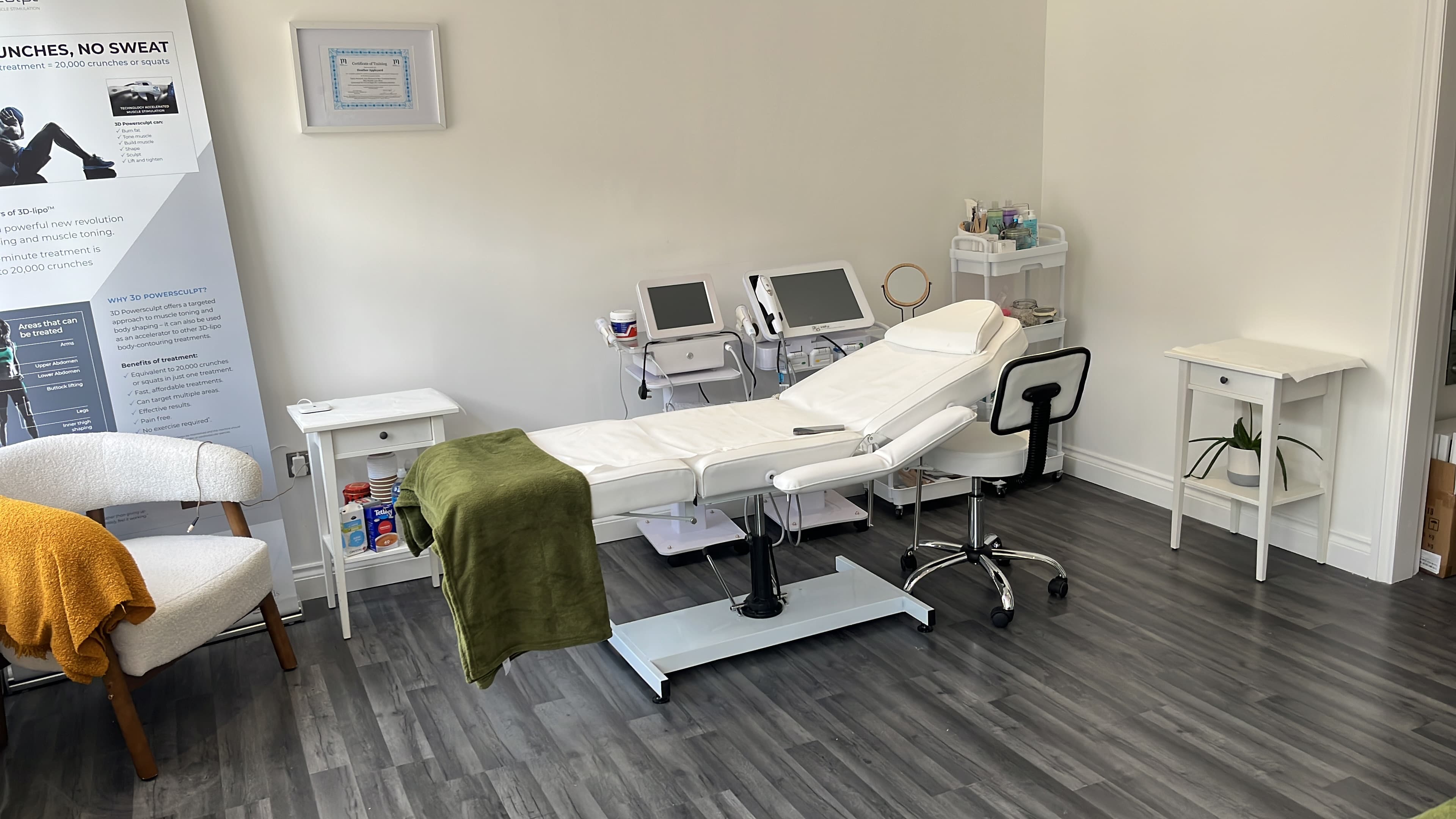 HBT Aesthetics clinic treatment room